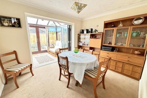 8 Franklyn Close, Poole, BH16 5PF