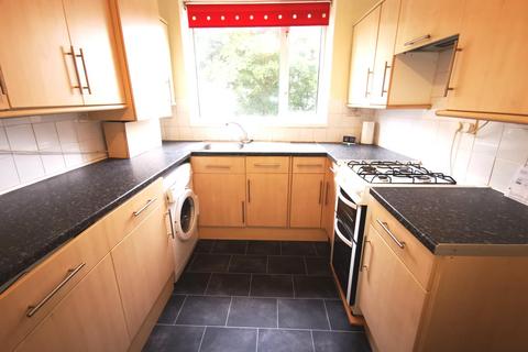 2 bedroom flat to rent, Wallsend Road, North Shields, NE29