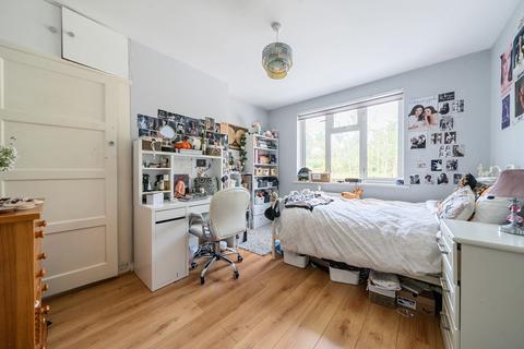 198 Hamilton Avenue, Cheam, Sutton, SM3 9DT