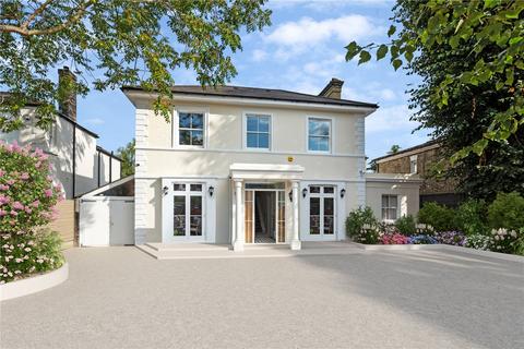 6 bedroom detached house to rent, Upper Richmond Road, London, SW15