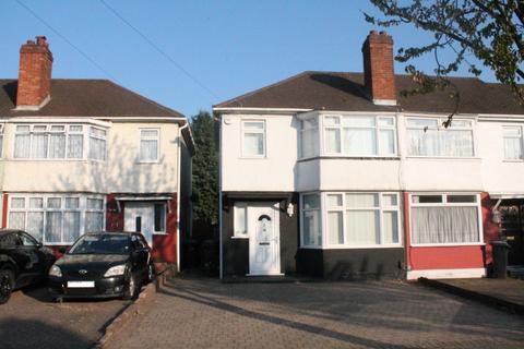 3 bedroom semi-detached house to rent, Enfield , EN1 4LR