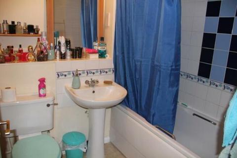 1 bedroom apartment for sale, Baxter Close, Slough SL1