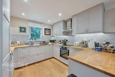 2 bedroom flat for sale, Scotts Sufferance Wharf, 5 Mill Street, SE1