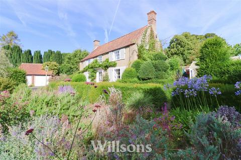 4 bedroom detached house for sale, Church Lane, East Keal, Spilsby