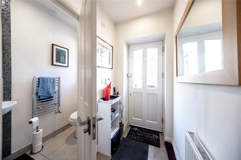 3 bedroom end of terrace house for sale, Queens Road, London, N11