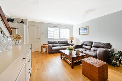 3 bedroom end of terrace house for sale, Dumbleton Close, Kingston, Kingston upon Thames, KT1