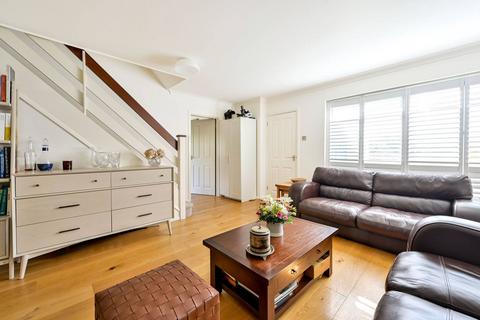 13 Dumbleton Close, Kingston Upon Thames, KT1 3ST