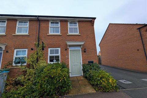 2 bedroom end of terrace house for sale, Hunters Road, Fernwood