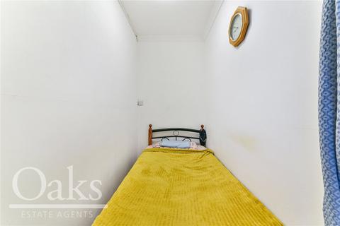 26 Aylett Road, London, SE25 4JY