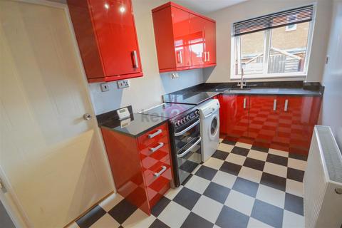 2 bedroom end of terrace house to rent, Hartland Drive, Sothall, Sheffield, S20