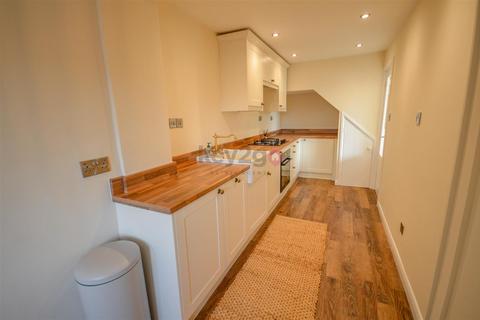 2 bedroom end of terrace house for sale, Stainmore Avenue, Sothall, Sheffield, S20