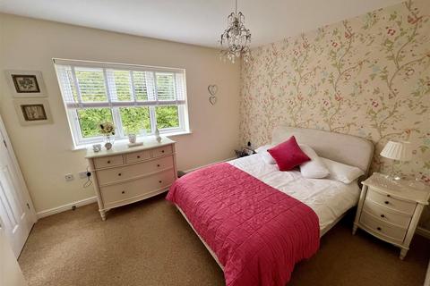 46 Broom Lane, Shirley, Solihull, B90 1SJ