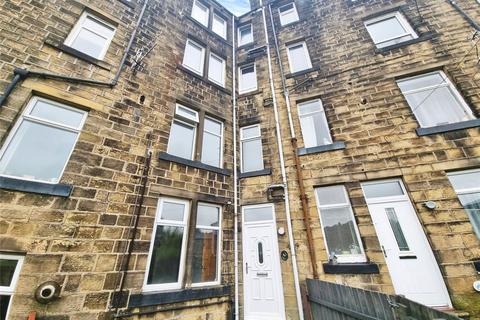 2 bedroom terraced house to rent, Oak Street, Keighley BD22