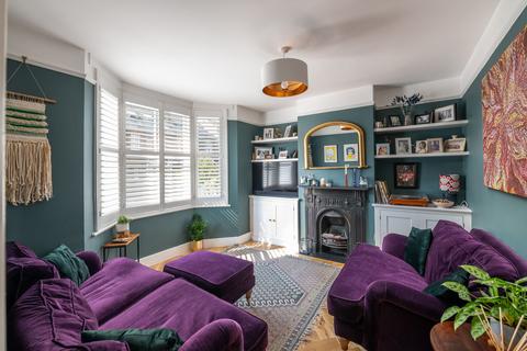 41 Cornfield Road, Reigate, RH2 7HF