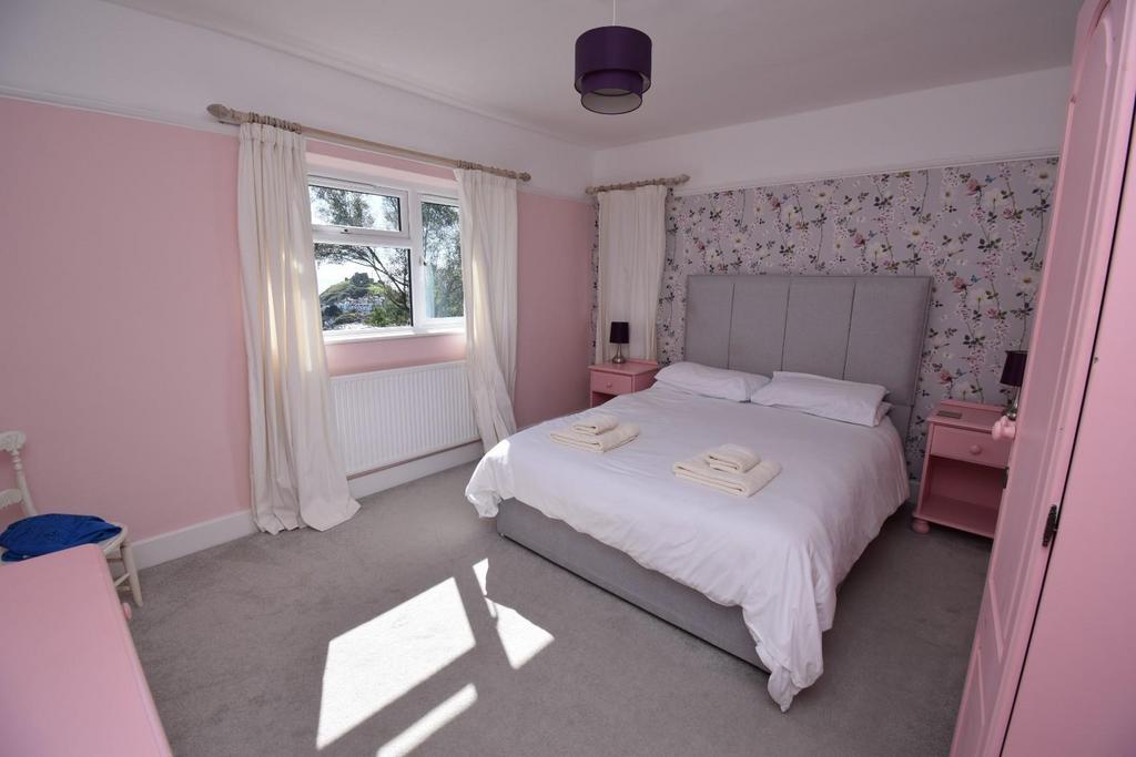Bedroom 3.JPG