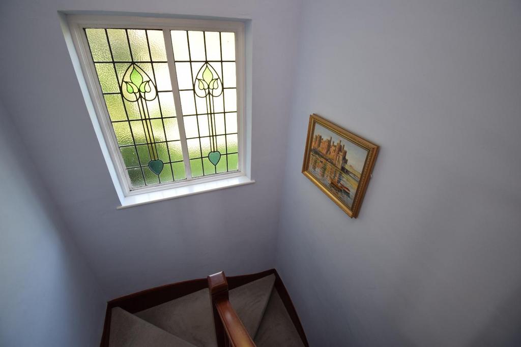 Window to Rear.JPG