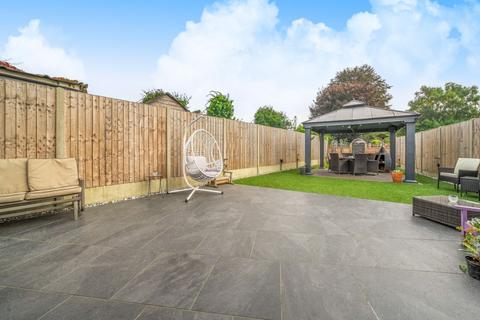 2 bedroom bungalow for sale, Tudor Close, Bromham, Bedford