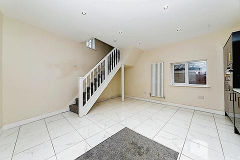 1 bedroom end of terrace house for sale, Barrowby Road, Grantham NG31