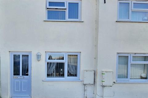 2 bedroom terraced house to rent, Bourne Road, Pode Hole, Spalding