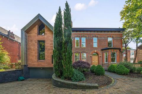 7 bedroom detached house to rent, Ellesmere Road, Eccles, Manchester