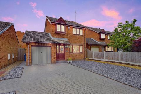 3 bedroom detached house for sale, The Fairways, Mansfield NG19