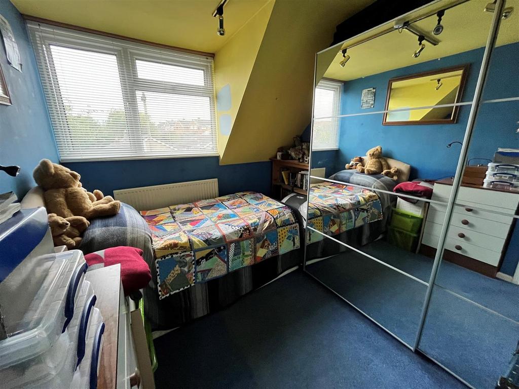 B bed 3.jpg