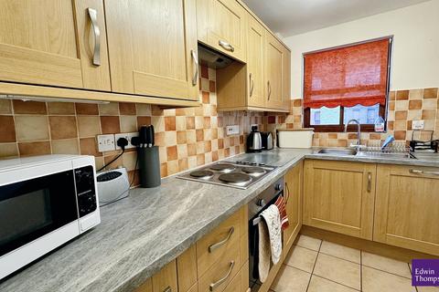 2 bedroom ground floor flat for sale, Main Street, Keswick, CA12