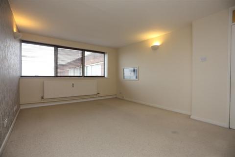 1 bedroom flat to rent, Ashdown, Eaton Road