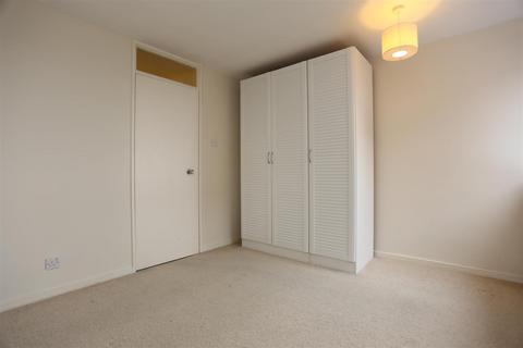 1 bedroom flat to rent, Ashdown, Eaton Road