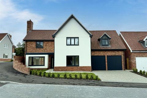 4 bedroom detached house for sale, Chainbridge Close, Stowmarket Road, Ipswich IP6