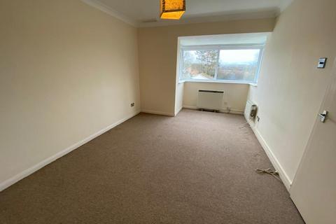 2 bedroom flat to rent, Ashley Lodge, Basingstoke RG21