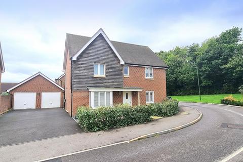 4 bedroom detached house for sale, Langmore Lane, Lindfield, RH16