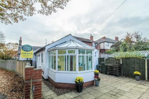 1 bedroom semi-detached bungalow for sale, Hirst Road, Wakefield WF2