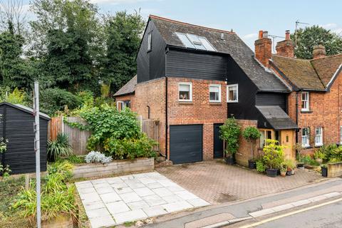 4 bedroom end of terrace house for sale, Cappell Lane, Ware SG12