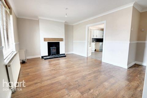 87 Avenue Road, Askern, Doncaster, DN6 0BG