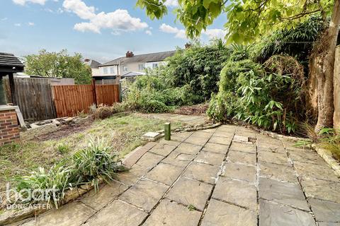 87 Avenue Road, Askern, Doncaster, DN6 0BG