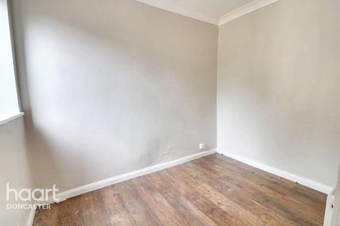 87 Avenue Road, Askern, Doncaster, DN6 0BG