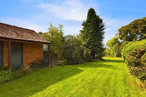 3 bedroom detached house for sale, Southfield Road, Gloucester