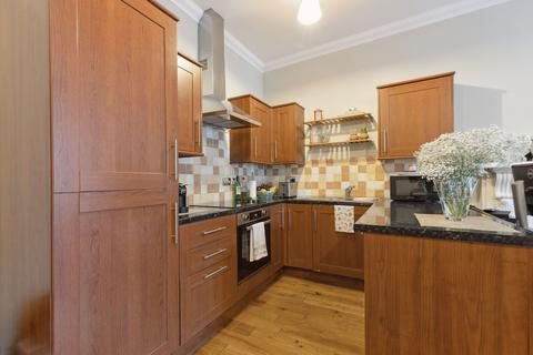 28d Murray Place, Stirling, FK8 2DD