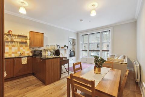 28d Murray Place, Stirling, FK8 2DD