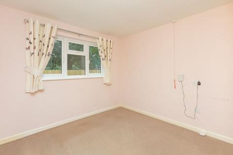 1 bedroom flat for sale, Church Court Grove, Broadstairs, CT10