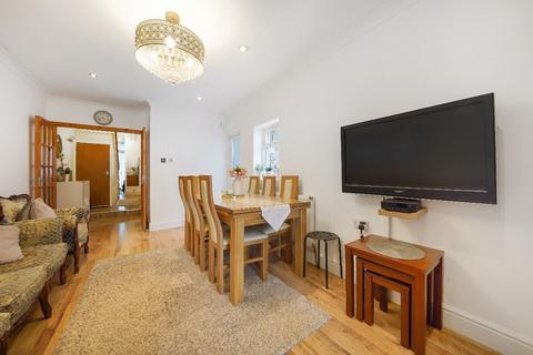 4 bedroom terraced house for sale, Studley Road, Forest Gate, E7