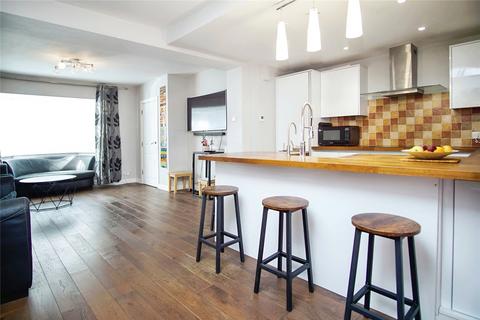 5 Masefield Close, Erith, DA8 2DG