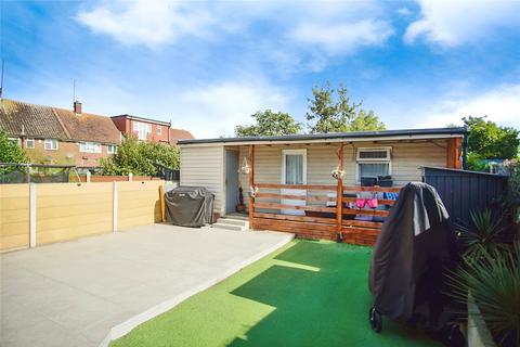 5 Masefield Close, Erith, DA8 2DG