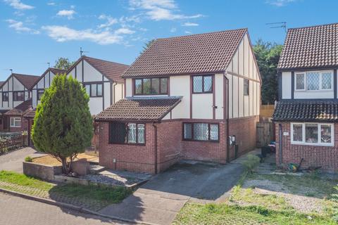 4 bedroom detached house for sale, Heritage Park, St Mellons