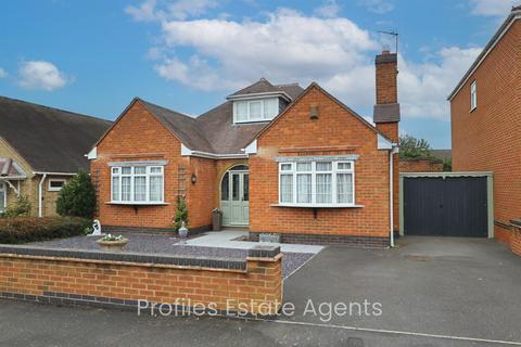 3 bedroom detached bungalow for sale, Eastwoods Road, Hinckley