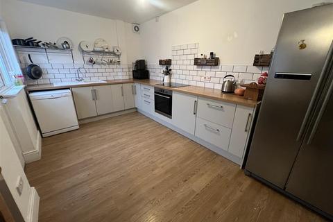 3 bedroom terraced house to rent, Duke Street, Alnwick