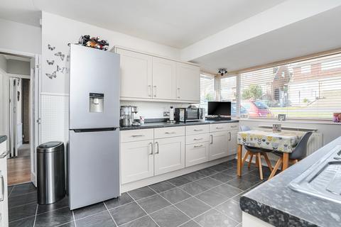 2 bedroom bungalow for sale, Cissbury Crescent, Saltdean Brighton, East Sussex, BN2