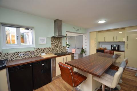 3 bedroom semi-detached house for sale, Bracken Grove, Mirfield, West Yorkshire, WF14