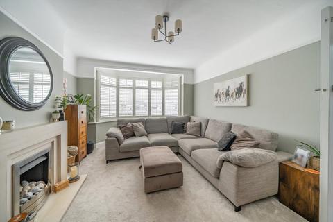 28 Pine Avenue, West Wickham, BR4 0LW